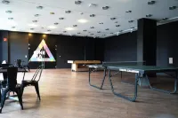 Bettenburg Hotel & Hostel