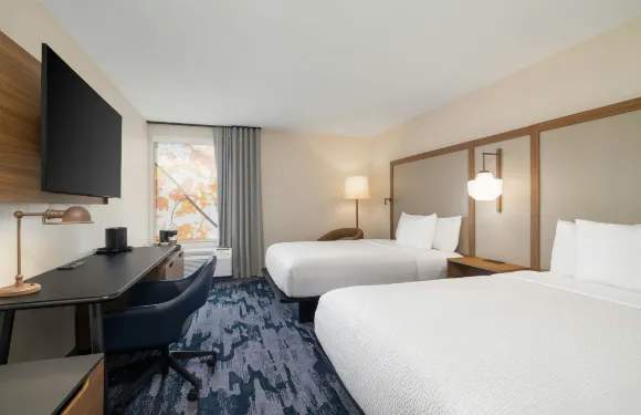 克林頓費爾菲爾德萬豪酒店及套房