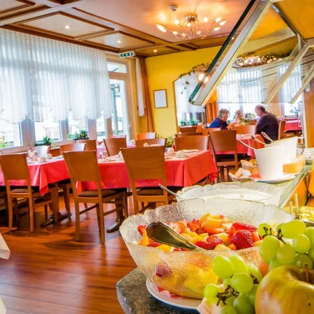 Hotel Heilquelle-Leukerbad-Therme