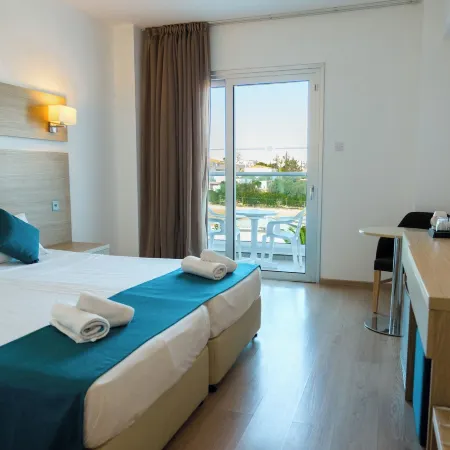 Kapetanios Bay Hotel Protaras