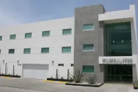 Homesuites Rotarismo Hotel in zona las palmas cocotera Park