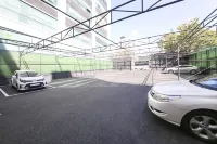 Hound Hotel Gimhae Samgye - Parking