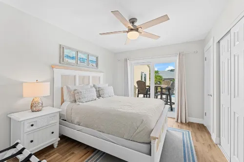 445 Watts Way - spa