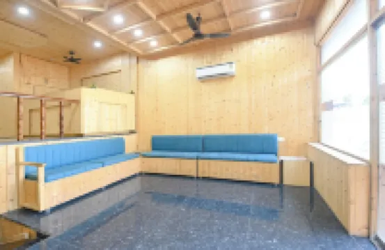 Fabhotel 皇家地鐵酒店