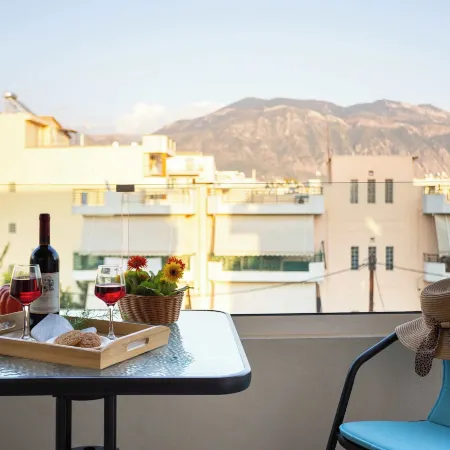 Artemis Sky Suite - Sea Escape With Mountain View