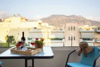 Artemis Sky Suite - Sea Escape With Mountain View