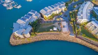 Peninsula Airlie Beach Hotels in Cannonvale