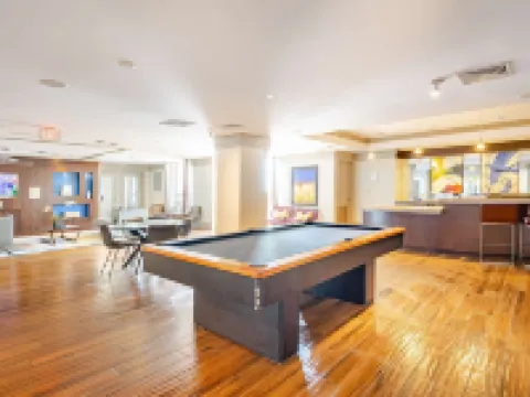 Dtss豪華公寓兩卧兩衛 帶屋頂泳池和華盛頓特區景觀休息室 銀泉酒店