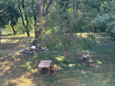 L'Amirauté Sur Baïse Hotels near I.U.T Paul Sabatier University Institute of Technology