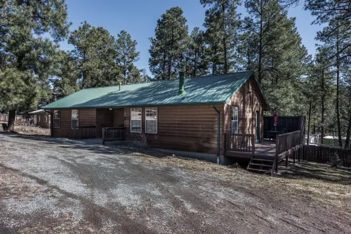 Cowboy Cabin - Barer