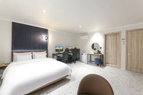 Hotel Encanto in Bonggok-Dong, Gumi