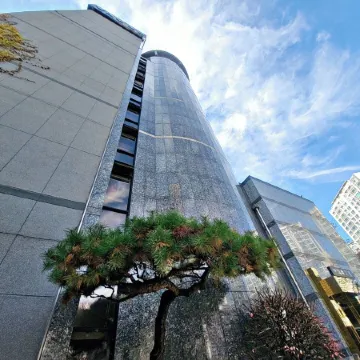 Rendezvous Hotel