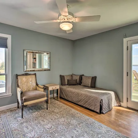 Riverfront New Bern House Gourmet Kitchen and View!