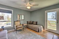 Riverfront New Bern House Gourmet Kitchen and View! - balkon