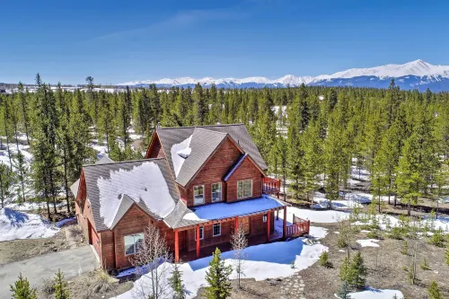 Rocky Bear Lodge on 2 Acres Near Turquoise Lake - 3-Star