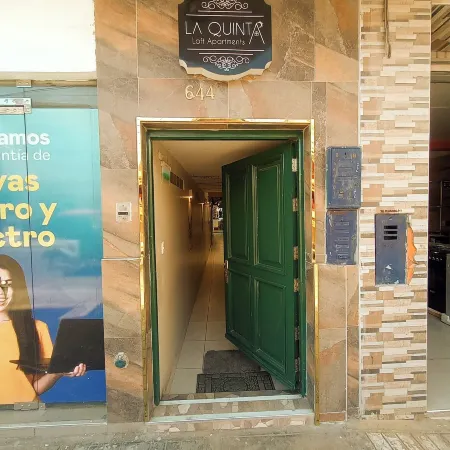La Quinta Loft Apartments