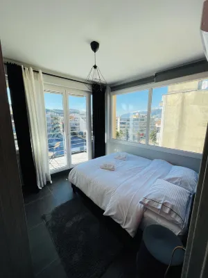 シティ ライフ アパートメンツ のホテル