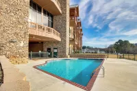 Lakefront Condo 3 Mi to Historic Guntersville! - 4-stjärniga