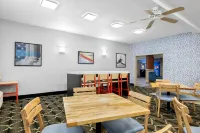 AmericInn by Wyndham Columbus Wisconsin Hotels in Beaver Dam