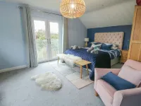 11 Parc Delfryn Hotels in Llanfair-Mathafarn-Eithaf