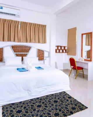 Hithaa Inn & Spa Hotels in Goidhoo