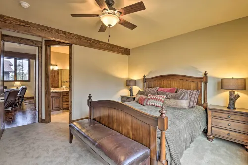 Luxurious Fraser Townhome w/ Private Hot Tub! -  Ferienwohnungen