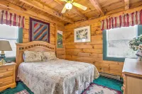 Serene Cabin in the Smokies w/ 2 Decks & Hot Tub! - Balkoner