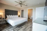 Barefoot Beach Club - parking