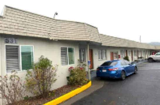 6 Rivers Motel Fortuna Near Hwy 101