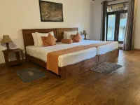 Saffron Lake Yala Hotels in Yala