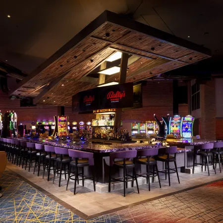 Bally's Baton Rouge Hotel Отели рядом с достопримечательностью «Центр города Батон-Руж»