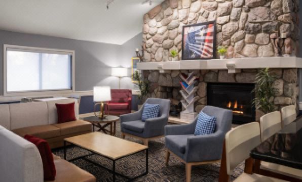 AmericInn by Wyndham Grand Forks