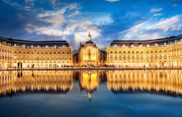 宜必思尚品波爾多瑪麗亞戴克酒店