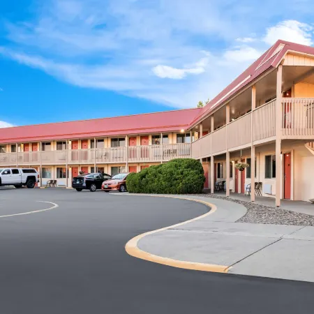 Econo Lodge Miles City I-94