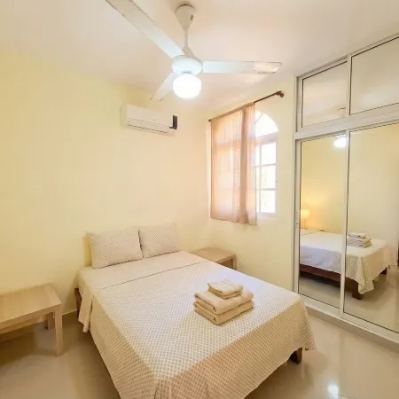 Costambar Ocean Breeze - Beachfront Apartment with Pool