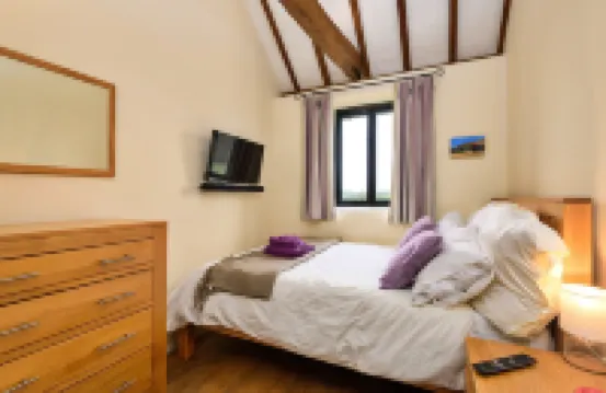 Holiday Home in Kent Near Scenic Parks