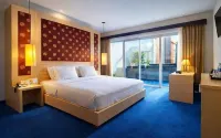 Royal Jelita Hotel - 3-Star