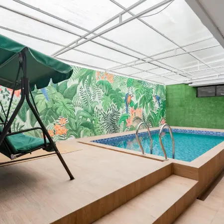 RedDoorz Plus Near Lembang Park & Zoo Отели рядом с достопримечательностью «Плавучий рынок»