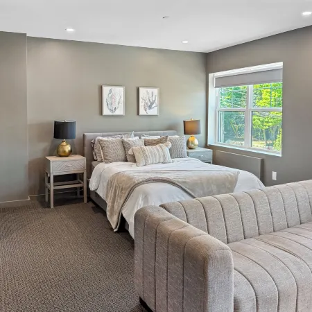 Daniella's Suites