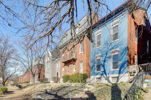 Walk to Bars & Dining: Historic Benton Park Gem