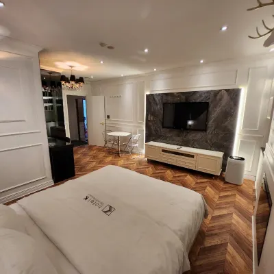 K Hotel Hotel dekat Balai Kota Bucheon