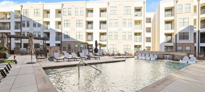 Luxe 1 Bedroom With Pool Near Toyota HQ & Legacy West Các khách sạn ở Frisco