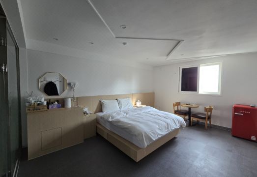 브라운도트 인테리어