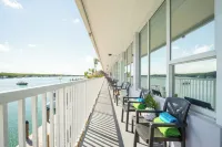 Gilbert's Resort & Marina - Meerblick