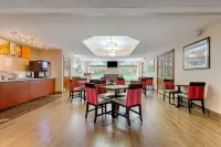 Comfort Inn & Suites Wilkes Barre - Arena