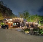 Geumsan Wongol Healing Camp Pension - parking