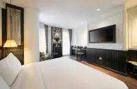 Luxe Paradise Suites Hotel & Spa Hotel in zona Lago Truc Back