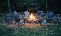 Bear House Catskills: Private Pool, Pond, Hot Tub, Fire Pit, Dog-Friendly
