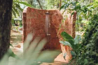 Botanique Goa - parking