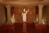Cappadocia Vita Cave Suites - Hot Tub